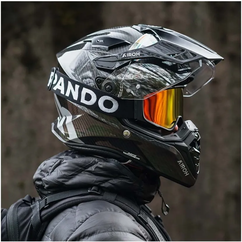 Commander 2 Carbon