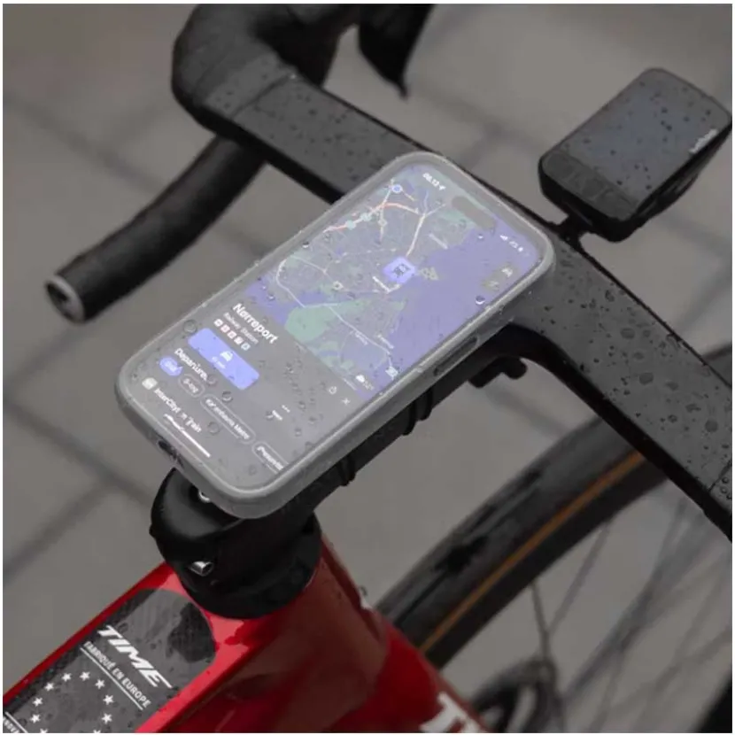 MAG Poncho Weather Protection iPhone