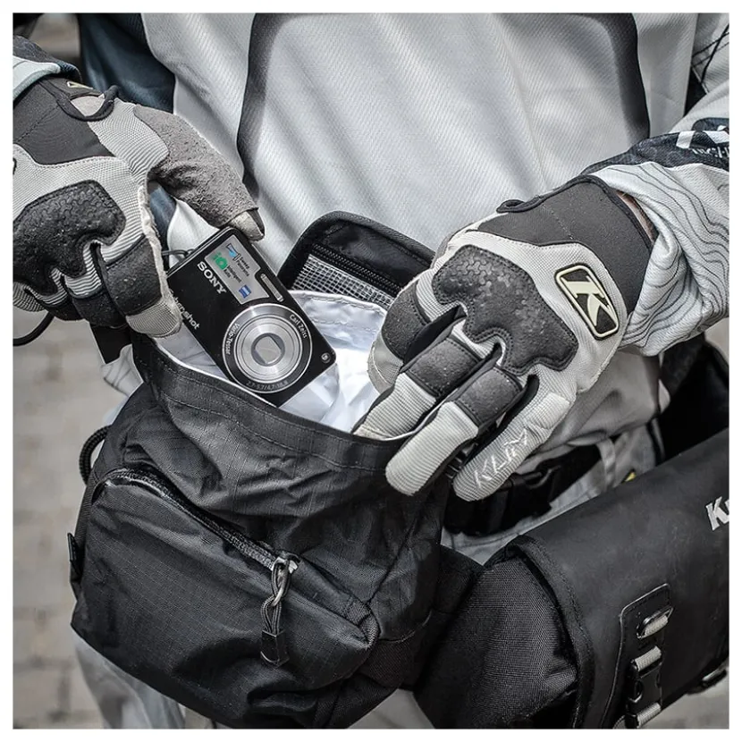 R8 Waist Pack