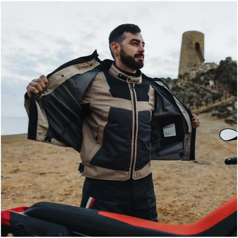 Tornado 4 H2O Jacket