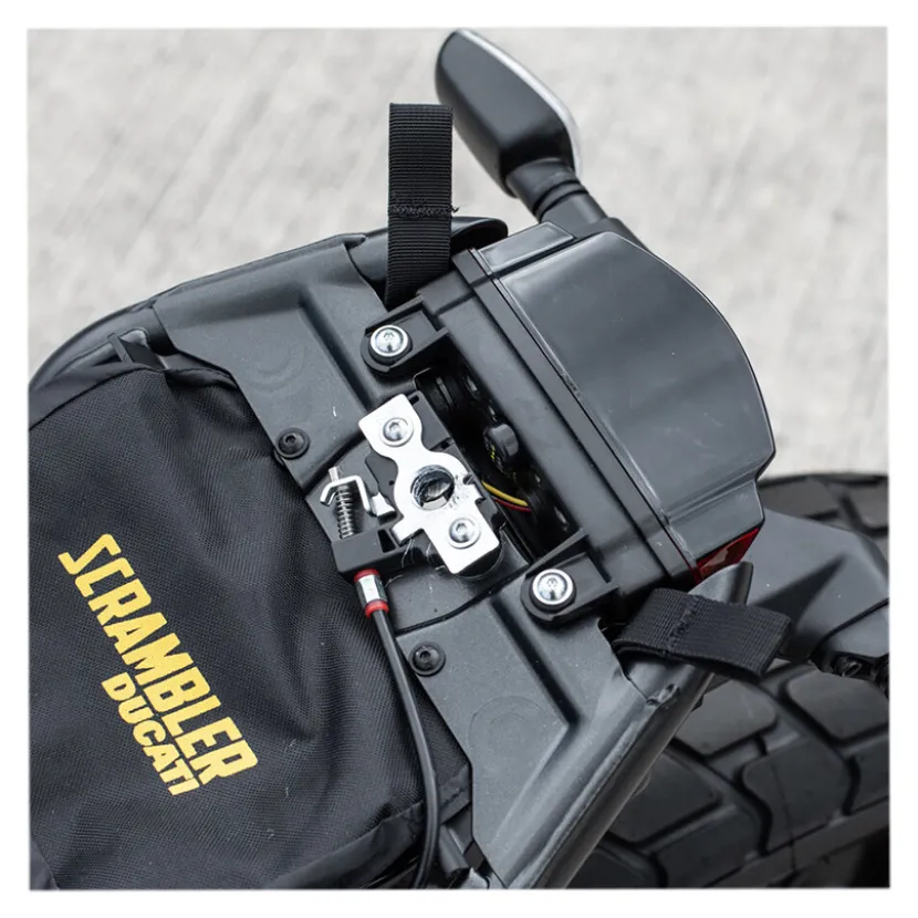US-Drypack Fitting Kit Ducati Scrambler 800